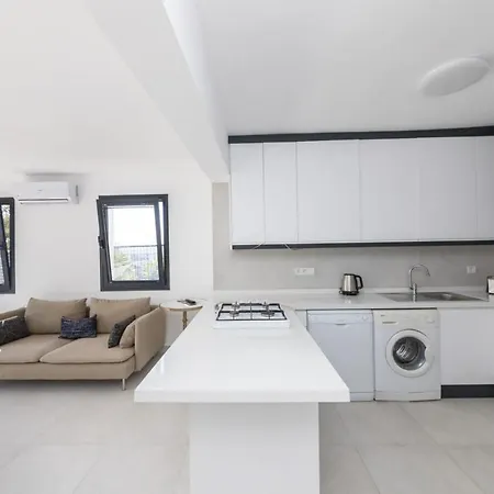 Lägenhet Pleasant Flat With Garden In The Heart Of *