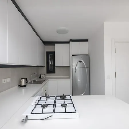Pleasant Flat With Garden In The Heart Of Lägenhet Bodrum