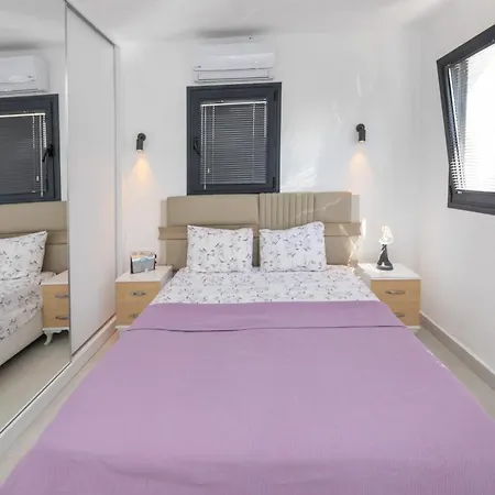 Pleasant Flat With Garden In The Heart Of * Bodrum