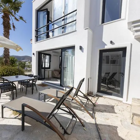 Pleasant Flat With Garden In The Heart Of Lägenhet Bodrum